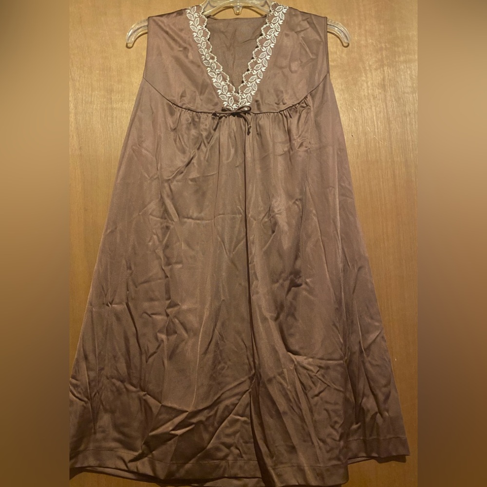 Espresso - Vintage Short Nightgown - Size Medium